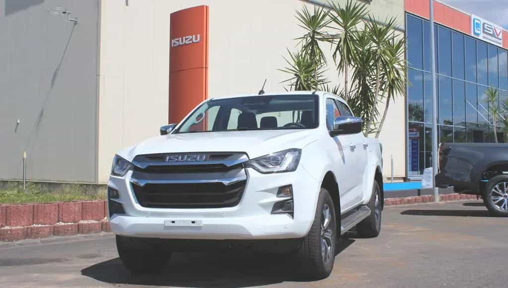 Isuzu D-Max Double Cab LSE 4WD Automatik, Kamera/LED/ 11/2023-photo-18