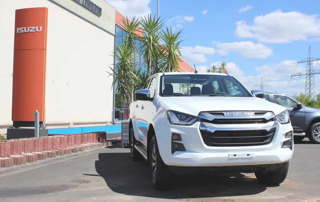 Isuzu D-Max Double Cab LSE 4WD Automatik, Kamera/LED/ 11/2023-photo-19
