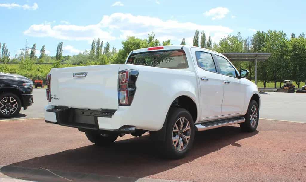Isuzu D-Max Double Cab LSE 4WD Automatik, Kamera/LED/ 11/2023-photo-4