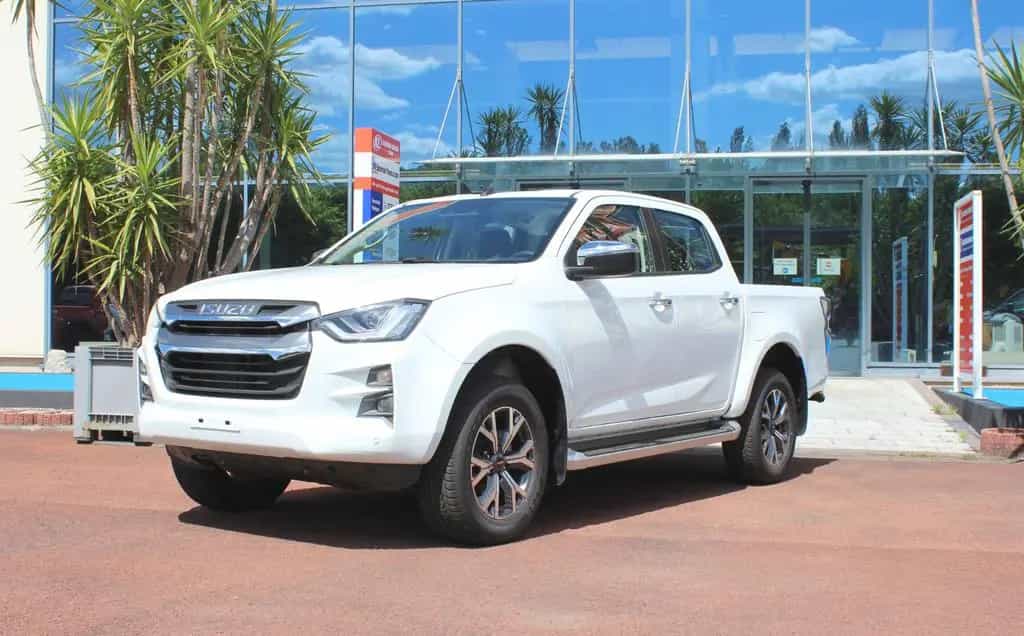 Isuzu D-Max Double Cab LSE 4WD Automatik, Kamera/LED/ 11/2023-photo-9