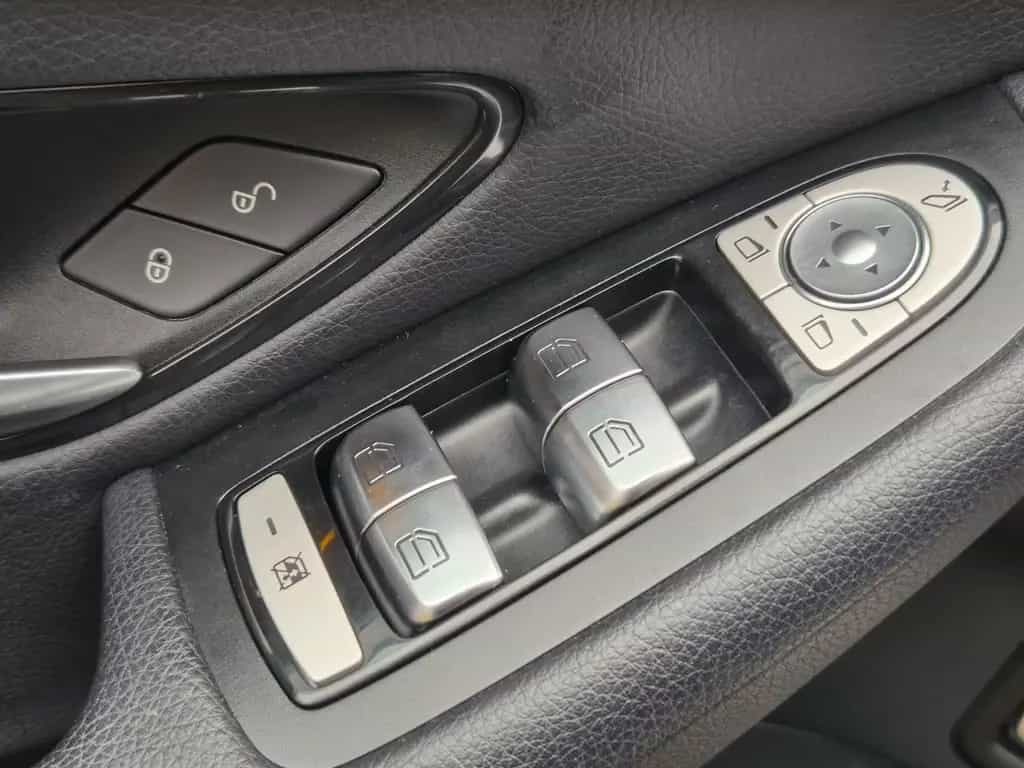 Mercedes-Benz GLC 200 4Matic OFFROAD FWK*NAVI*LED*PDC* 08/2019-photo-35