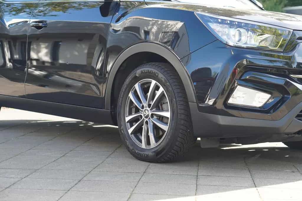 Ssangyong Tivoli 1.6 e-XGi 160 SAPPHIRE 4WD inkl. Auto... 06/2019-photo-6
