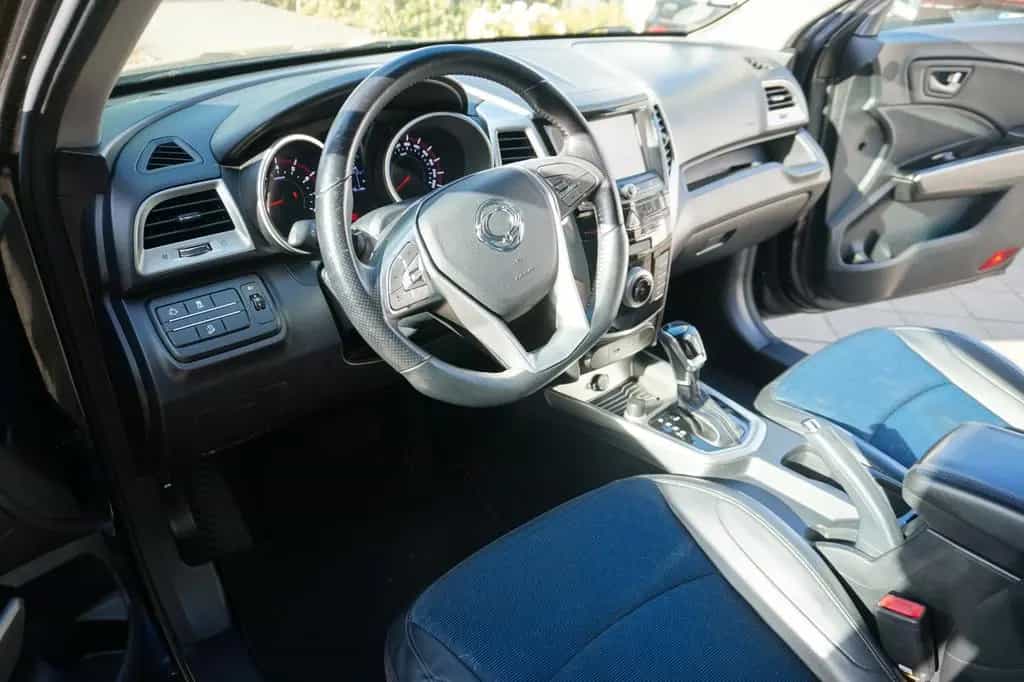 Ssangyong Tivoli 1.6 e-XGi 160 SAPPHIRE 4WD inkl. Auto... 06/2019-photo-8