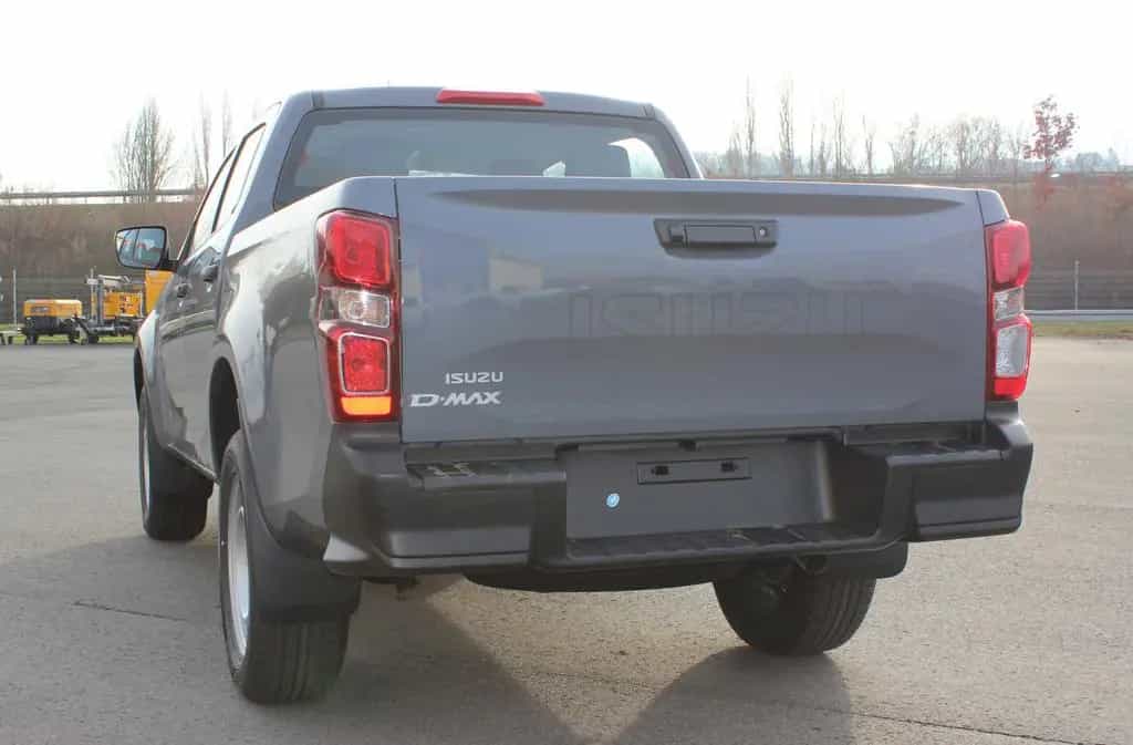 Isuzu D-Max L Double Cab Isla Gray null-photo-6
