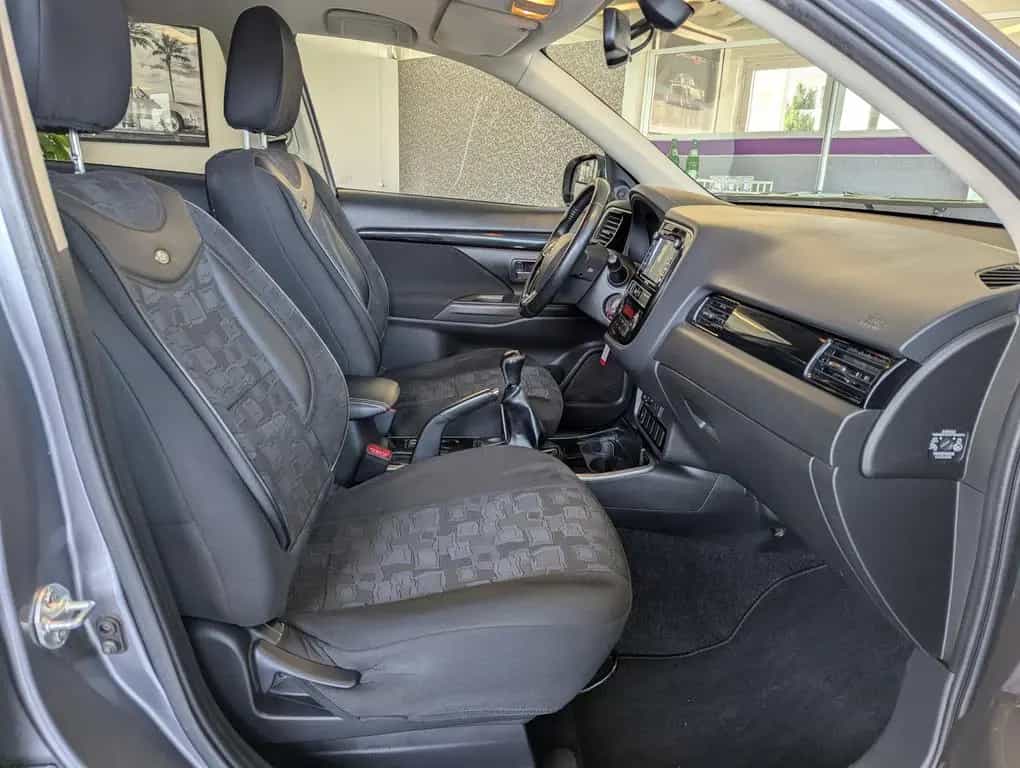 Mitsubishi Outlander 2.0 Diamant Edition+ Kamera AHK 18" 11/2019-photo-13