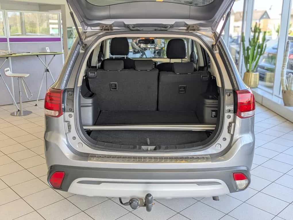 Mitsubishi Outlander 2.0 Diamant Edition+ Kamera AHK 18" 11/2019-photo-15
