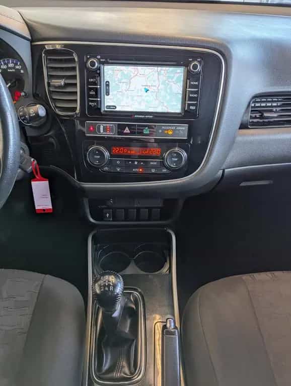 Mitsubishi Outlander 2.0 Diamant Edition+ Kamera AHK 18" 11/2019-photo-18