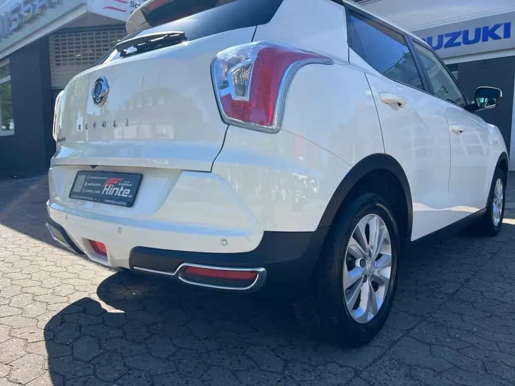KGM Tivoli 1.6 4x2 Flow NAVI SITZHZG RÜCKFAHR KIMA 12/2019-photo-13