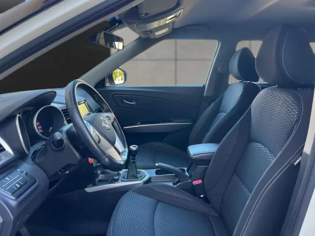KGM Tivoli 1.6 4x2 Flow NAVI SITZHZG RÜCKFAHR KIMA 12/2019-photo-14