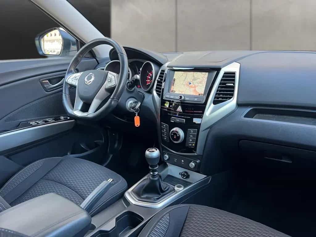 Ssangyong Tivoli 1.6 4x2 Flow NAVI SITZHZG RÜCKFAHR KLIMA 12/2019-photo-22