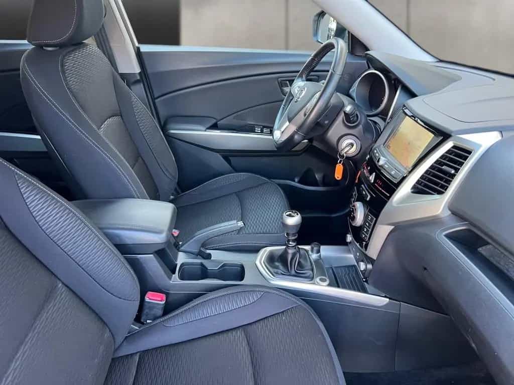 Ssangyong Tivoli 1.6 4x2 Flow NAVI SITZHZG RÜCKFAHR KLIMA 12/2019-photo-23