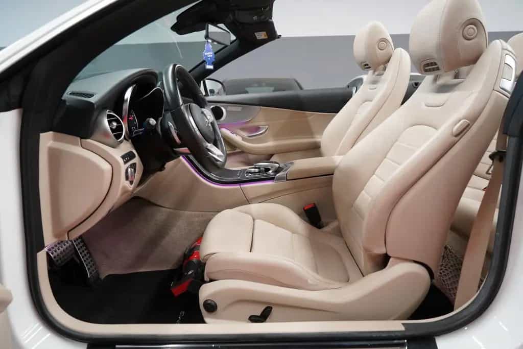 Mercedes-Benz C-Class 300d AMG 9G Cabrio 1.Hand*Acc*Navi*RFK* 01/2019-photo-17