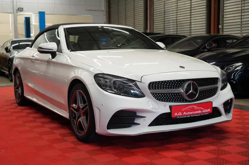 Mercedes-Benz C-Class 300d AMG 9G Cabrio 1.Hand*Acc*Navi*RFK* 01/2019-photo-2