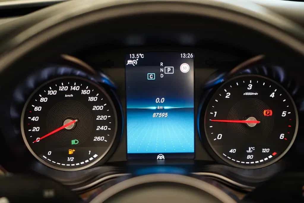 Mercedes-Benz C-Class 300d AMG 9G Cabrio 1.Hand*Acc*Navi*RFK* 01/2019-photo-26
