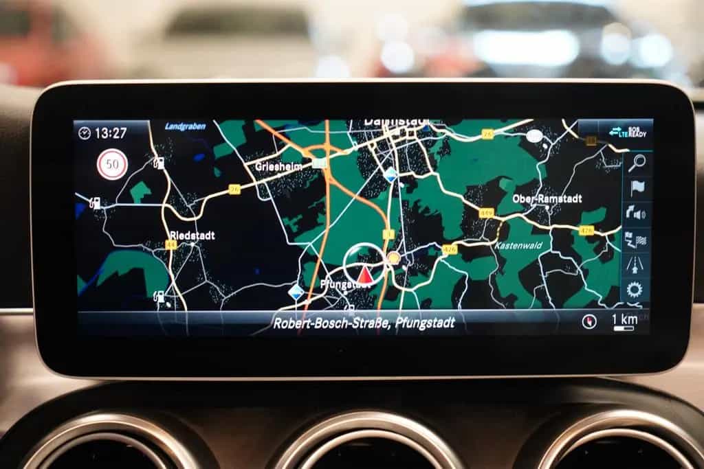 Mercedes-Benz C-Class 300d AMG 9G Cabrio 1.Hand*Acc*Navi*RFK* 01/2019-photo-28