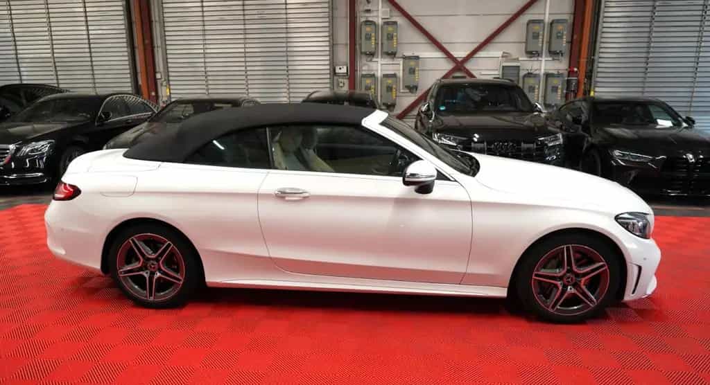 Mercedes-Benz C-Class 300d AMG 9G Cabrio 1.Hand*Acc*Navi*RFK* 01/2019-photo-3