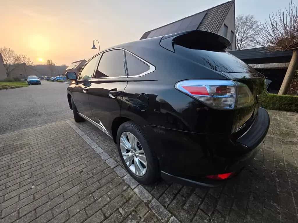 Lexus RX 450h - Right hand drive 04/2010-photo-9