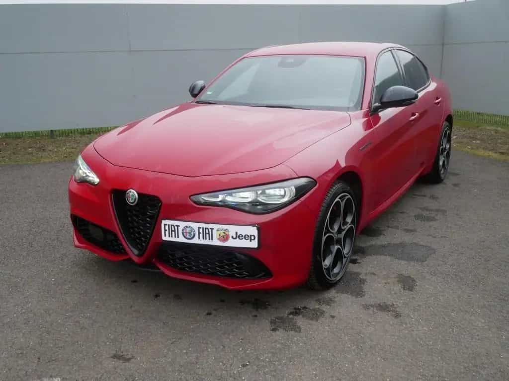 Alfa Romeo Giulia COMPETIZIONE 2.0 TURBO 16V 280 PS AT8 Q4 06/2023-photo-6