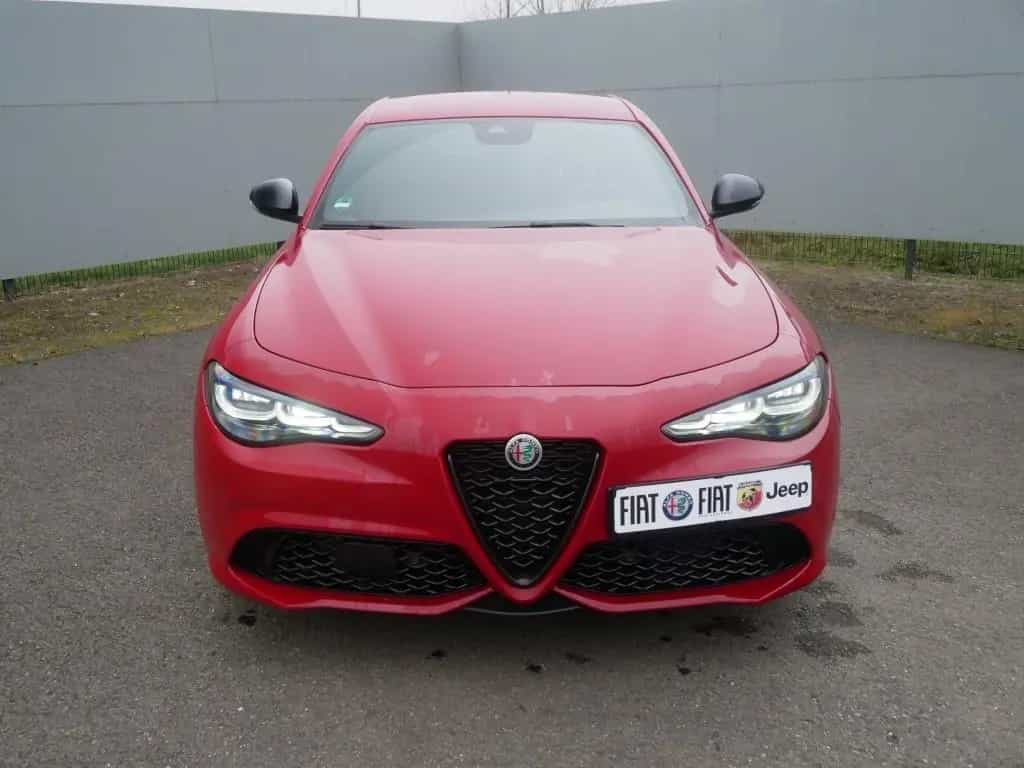 Alfa Romeo Giulia COMPETIZIONE 2.0 TURBO 16V 280 PS AT8 Q4 06/2023-photo-7