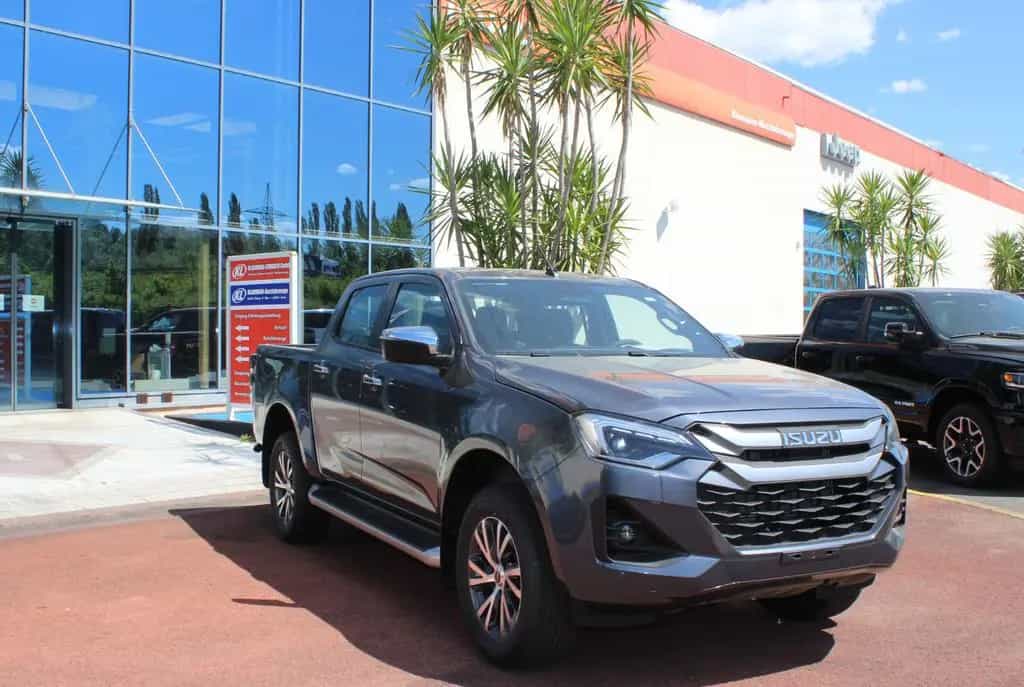 Isuzu D-Max LSE Double Cab 4WD AT MY24/LED/Kamera/Sitz null-photo-12