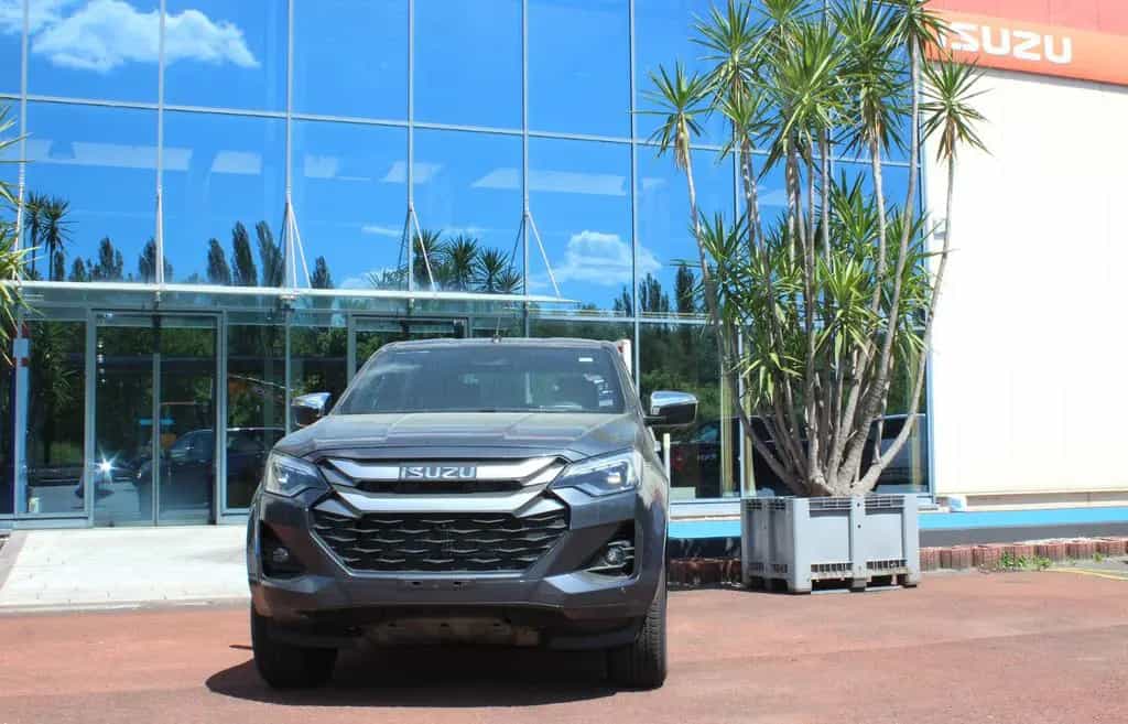 Isuzu D-Max LSE Double Cab 4WD AT MY24/LED/Kamera/Sitz null-photo-22