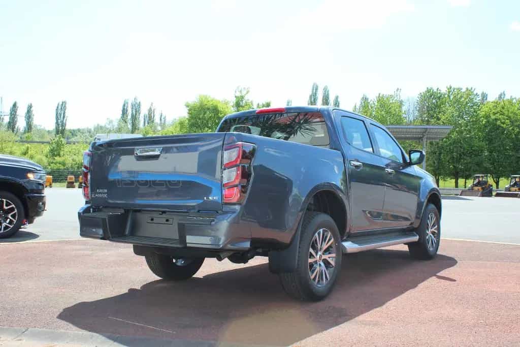 Isuzu D-Max LSE Double Cab 4WD AT MY24/LED/Kamera/Sitz null-photo-4