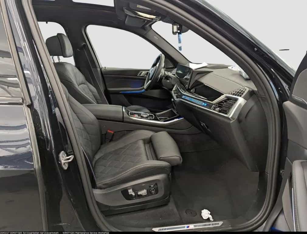BMW X5 xDrive40i MSportPro MFwk MLeuchten MHochglanz 10/2025-photo-4