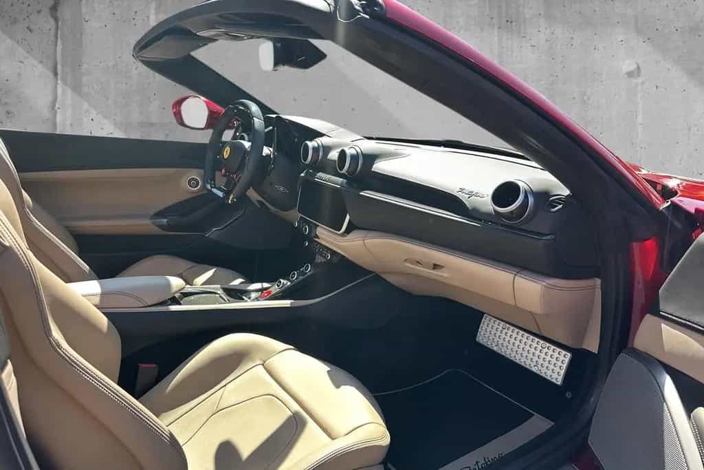 Ferrari Portofino Rosso Angelo*1.Hand 04/2019-photo-17