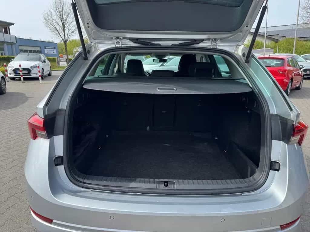 Skoda Octavia Combi Ambition 4x4 AHK-klappbar LED Sper 02/2022-photo-10