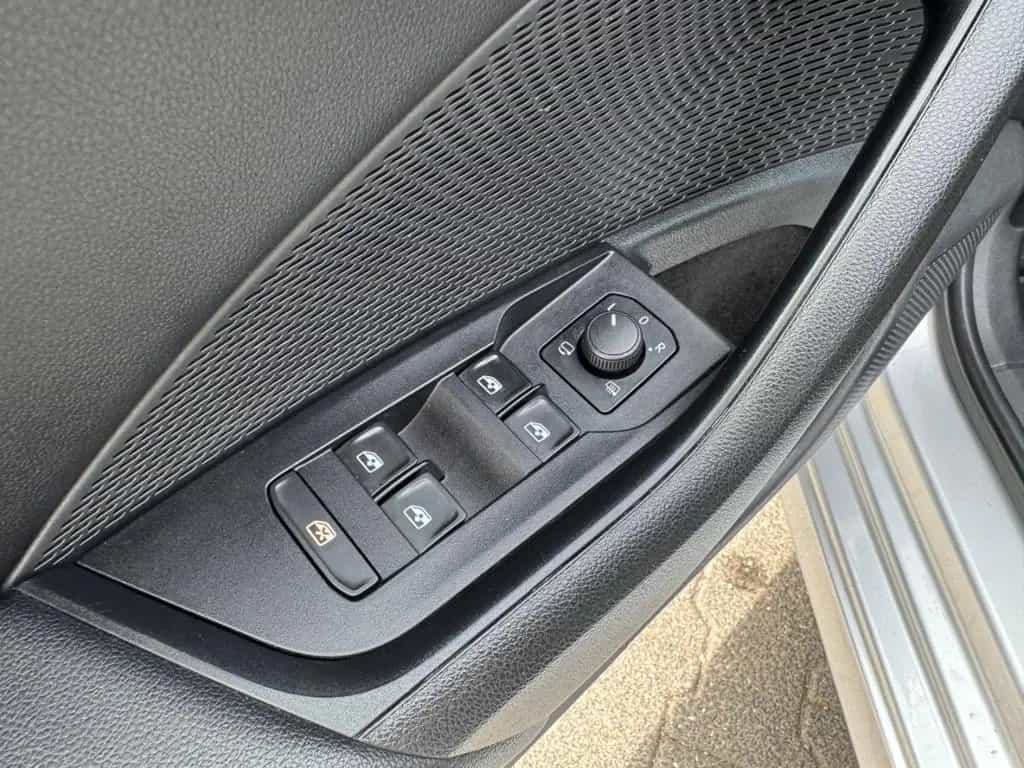 Skoda Octavia Combi Ambition 4x4 AHK-klappbar LED Sper 02/2022-photo-14