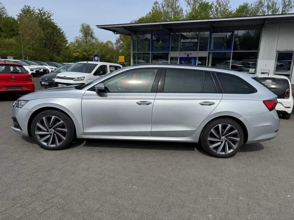 Skoda Octavia Combi Ambition 4x4 AHK-klappbar LED Sper 02/2022-photo-2