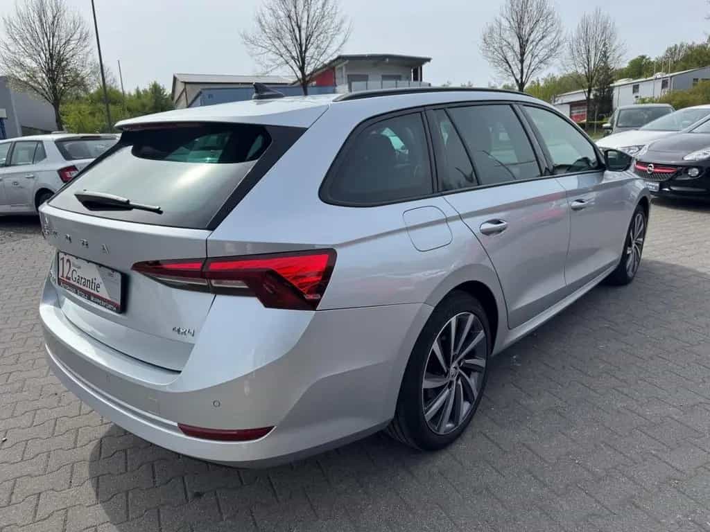 Skoda Octavia Combi Ambition 4x4 AHK-klappbar LED Sper 02/2022-photo-5