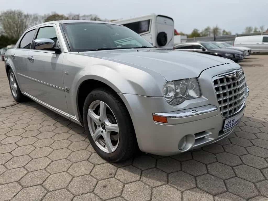 Chrysler 300C 3.0 CRD Automatik Leder Xenon Kamera 03/2009-photo-6