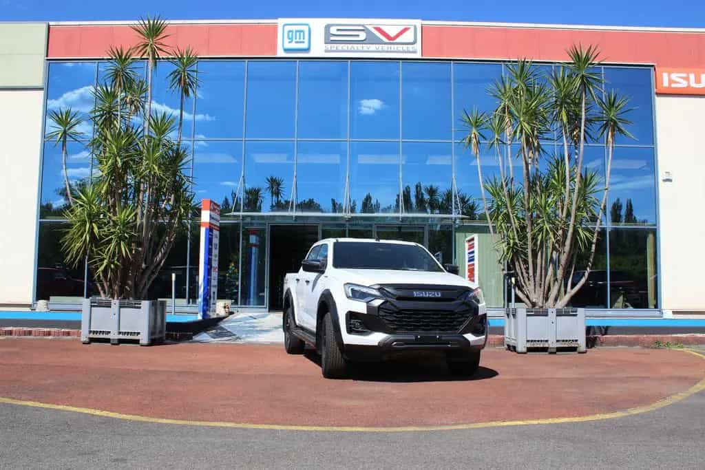 Isuzu D-Max V-Cross Double Cab 4WD Autom. MY24 Facelif null-photo-11