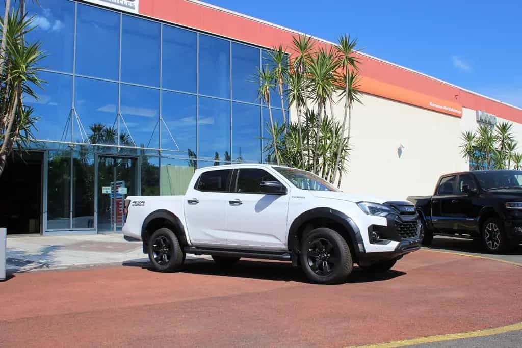 Isuzu D-Max V-Cross Double Cab 4WD Autom. MY24 Facelif null-photo-2