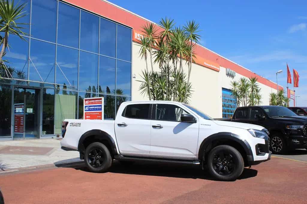 Isuzu D-Max V-Cross Double Cab 4WD Autom. MY24 Facelif null-photo-3
