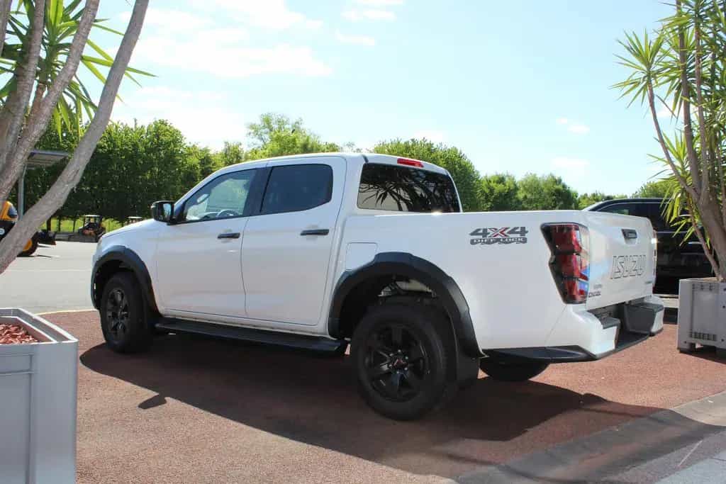 Isuzu D-Max V-Cross Double Cab 4WD Autom. MY24 Facelif null-photo-7