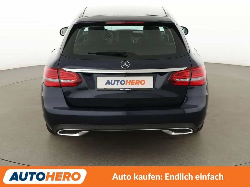 Mercedes-Benz C-Class 200 d T Avantgarde Aut*NAVI*LED*ACC*CAM*PDC* 09/2020-photo-4