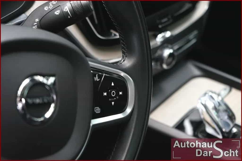 Volvo XC60 XC 60 B4 2WD Inscription 07/2021-photo-18