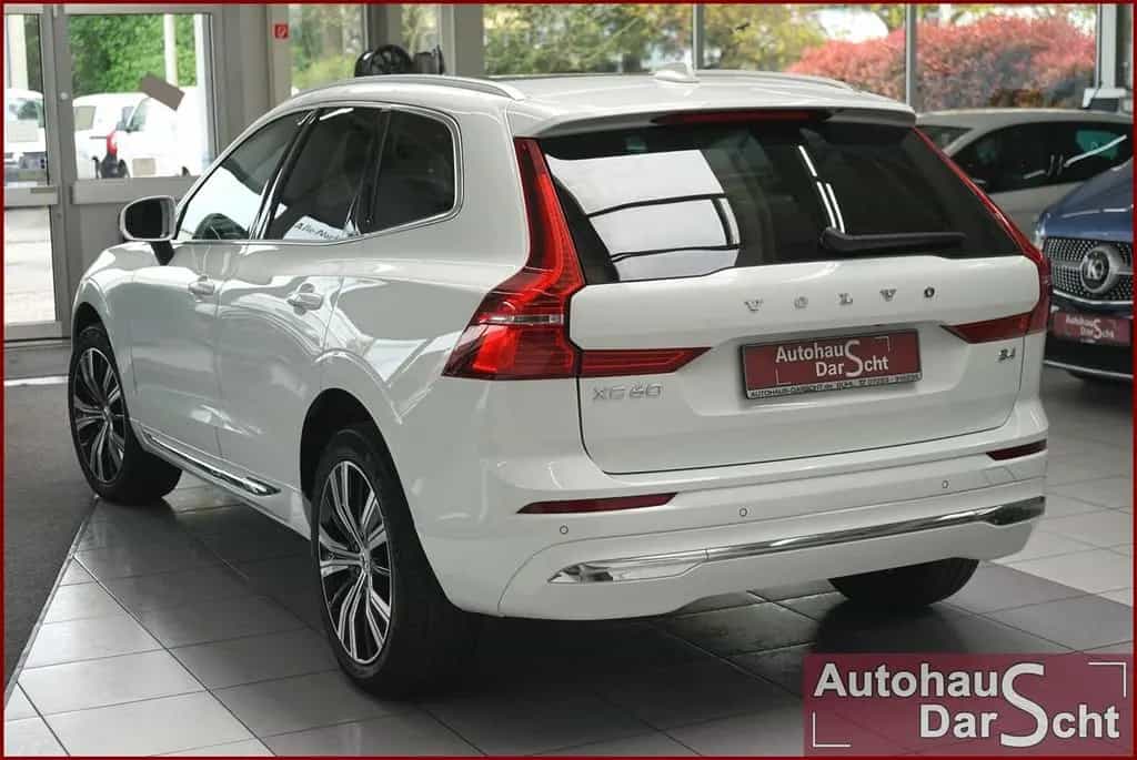 Volvo XC60 XC 60 B4 2WD Inscription 07/2021-photo-3