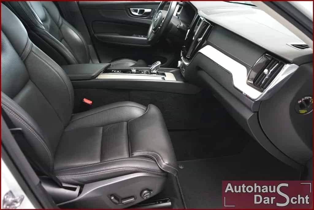 Volvo XC60 XC 60 B4 2WD Inscription 07/2021-photo-8