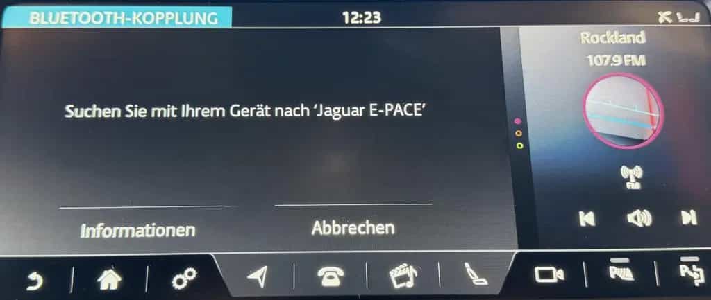 Jaguar E-Pace Chequered Flag AWD Navi, Leder, LED 06/2020-photo-10