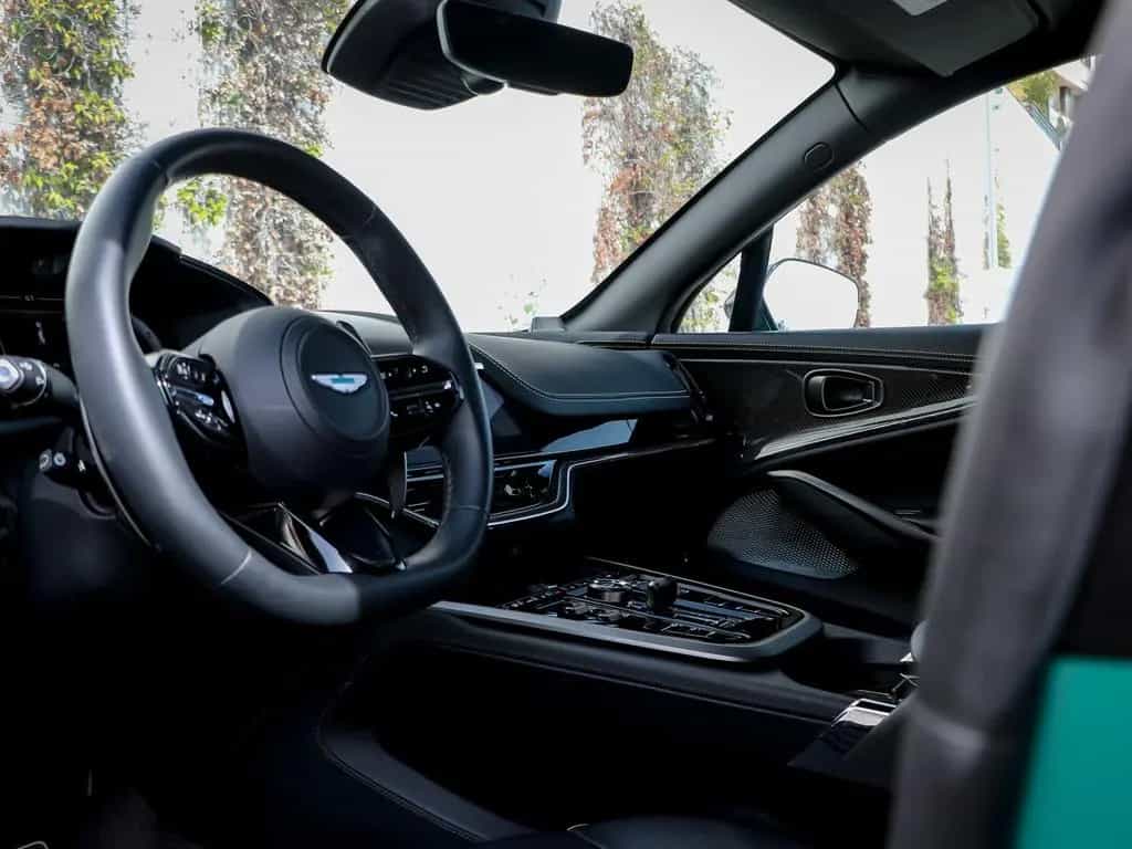 Aston Martin DBX 4.0 V8 DBX707 03/2025-photo-17