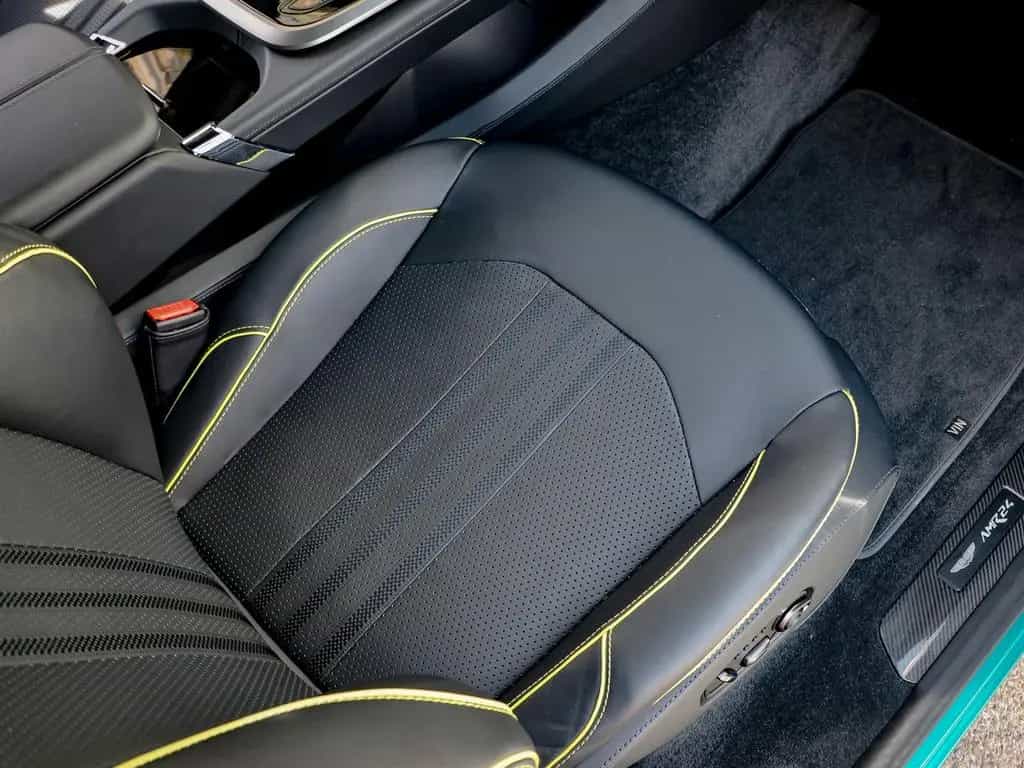Aston Martin DBX 4.0 V8 DBX707 03/2025-photo-21