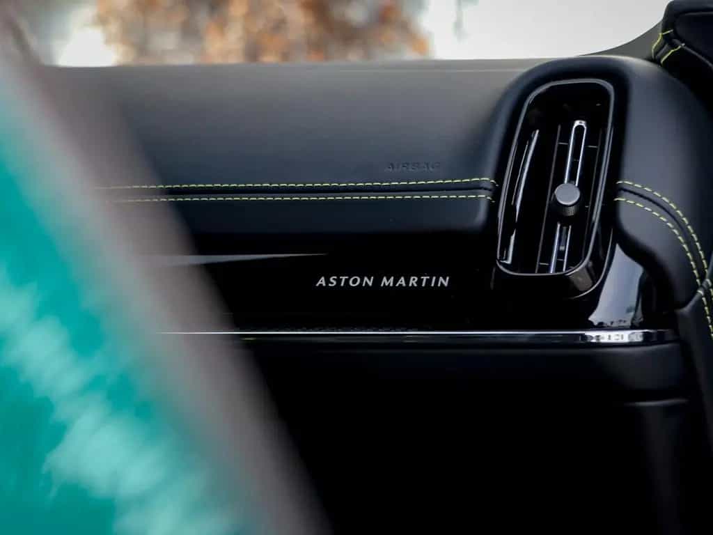 Aston Martin DBX 4.0 V8 DBX707 03/2025-photo-25