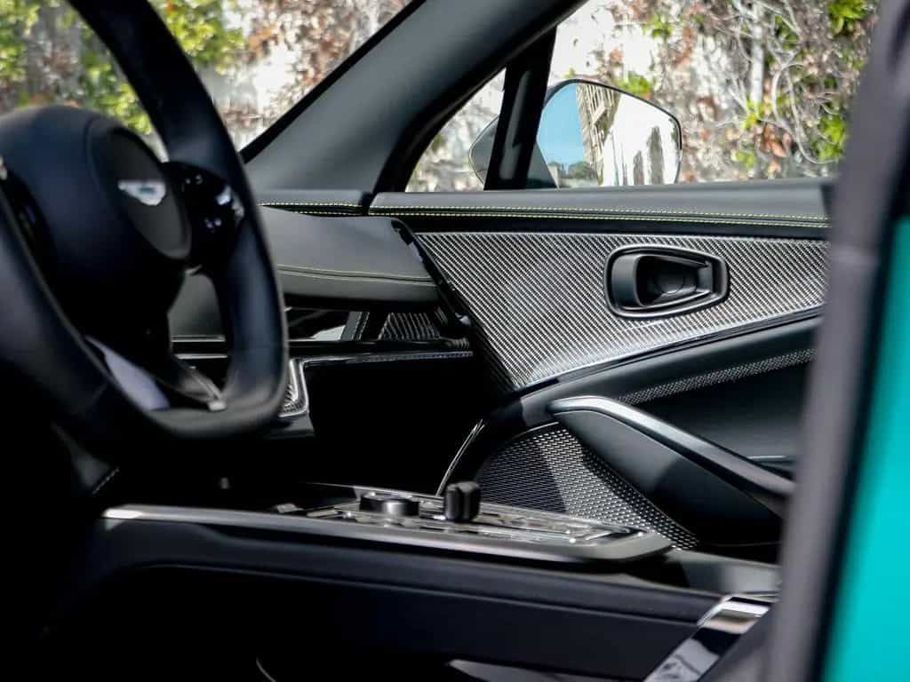 Aston Martin DBX 4.0 V8 DBX707 03/2025-photo-26