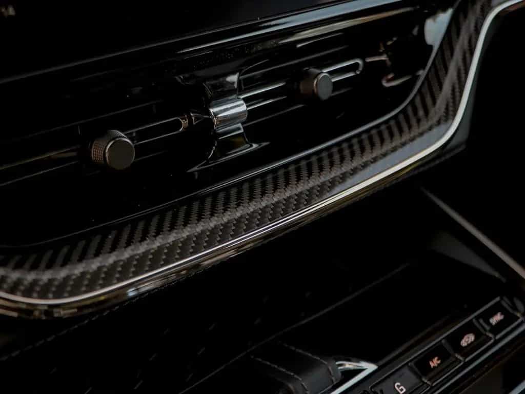 Aston Martin DBX 4.0 V8 DBX707 03/2025-photo-30