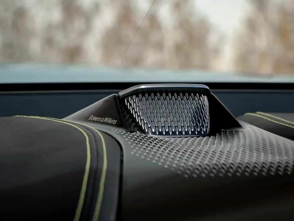 Aston Martin DBX 4.0 V8 DBX707 03/2025-photo-31