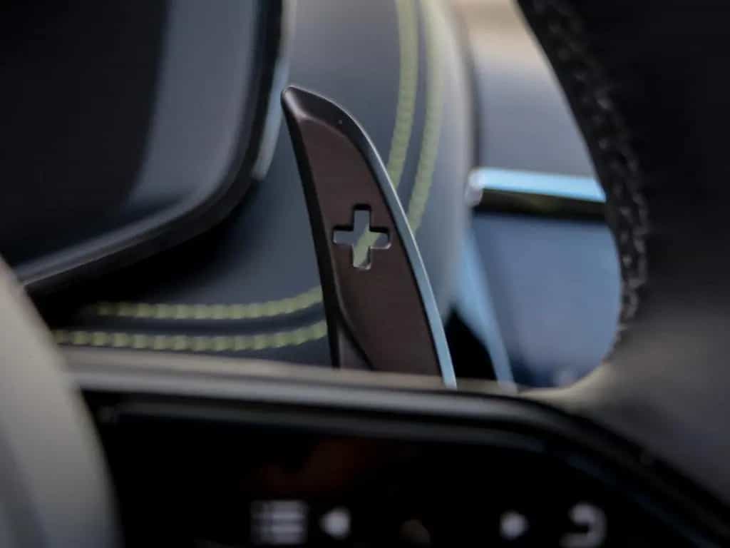 Aston Martin DBX 4.0 V8 DBX707 03/2025-photo-32