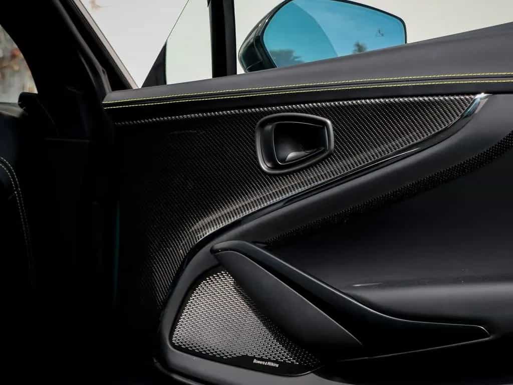 Aston Martin DBX 4.0 V8 DBX707 03/2025-photo-35